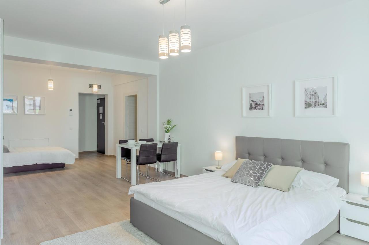 Atlas Unirii: Upscale Flats In The Heart Of Bucharest! Ngoại thất bức ảnh