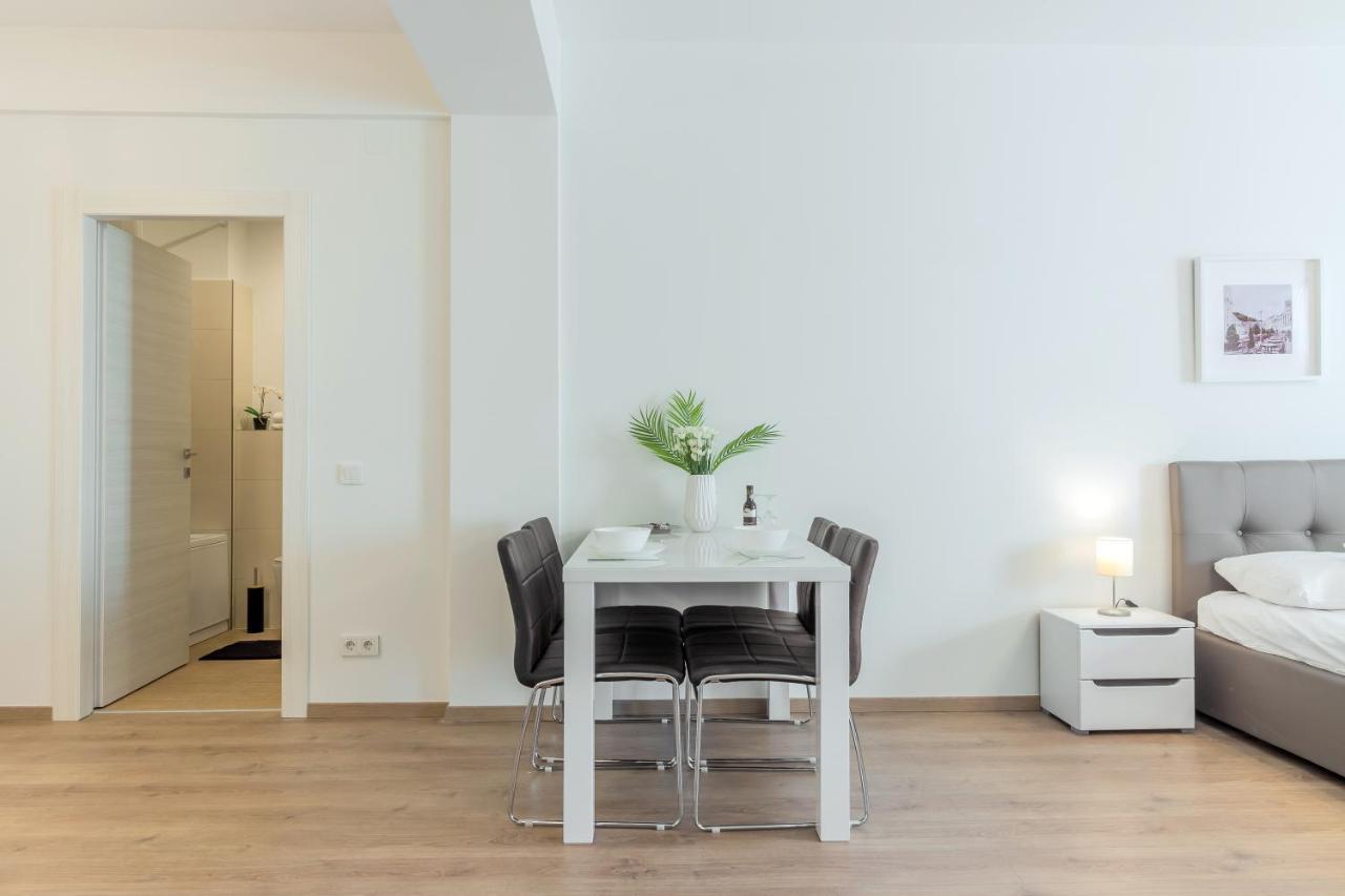 Atlas Unirii: Upscale Flats In The Heart Of Bucharest! Ngoại thất bức ảnh