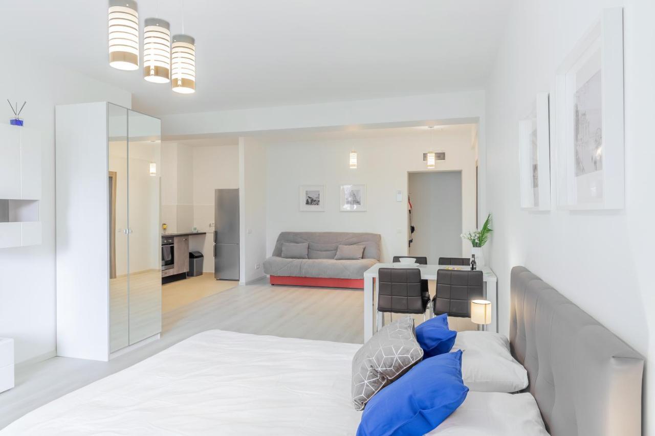 Atlas Unirii: Upscale Flats In The Heart Of Bucharest! Ngoại thất bức ảnh